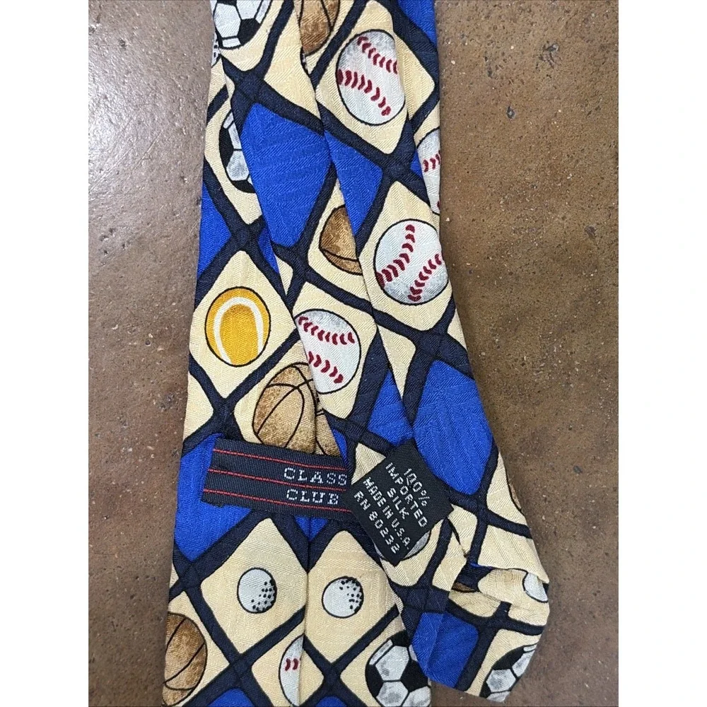 Class Club Vintage Sports Athletic Banquet 100% Silk Clip-On Necktie Tie